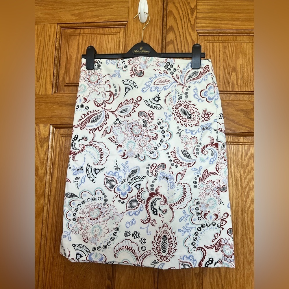 Ann Taylor Factory - Multicolor Floral Patterned Skirt
